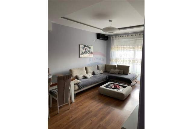 Tirane, shitet apartament 2+1 Kati 5, 89 m² 147.000 Euro (Rruga e Kavajes)