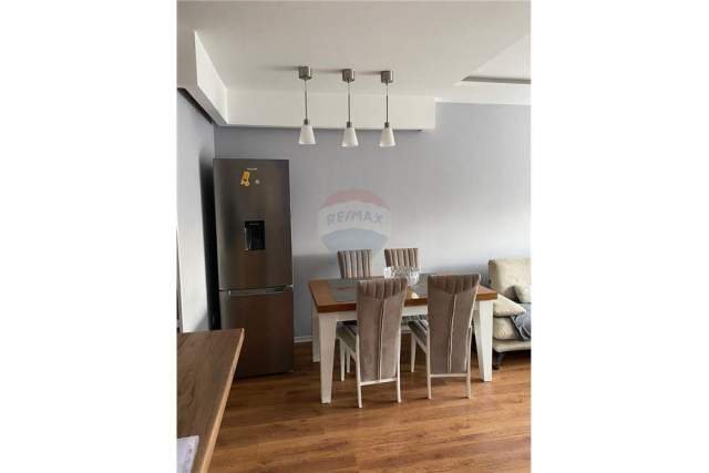 Tirane, shitet apartament 2+1 Kati 5, 89 m² 147.000 Euro (Rruga e Kavajes)