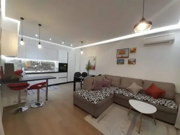 Tirane, shitet apartament Kati 8, 65 m² 99.000 Euro (Dritan Hoxha)