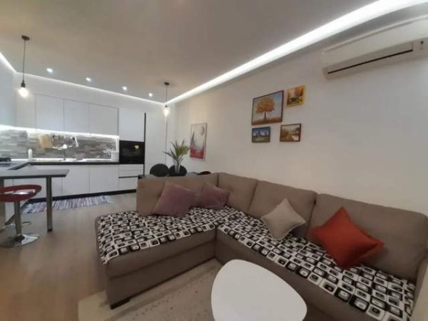 Tirane, shitet apartament Kati 8, 65 m² 99.000 Euro (Dritan Hoxha)