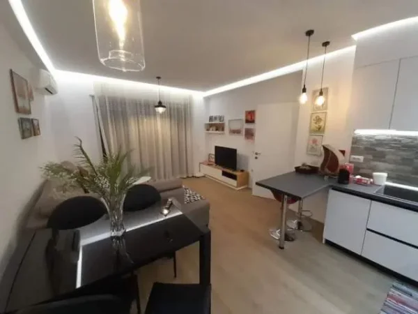 Tirane, shitet apartament Kati 8, 65 m² 99.000 Euro (Dritan Hoxha)