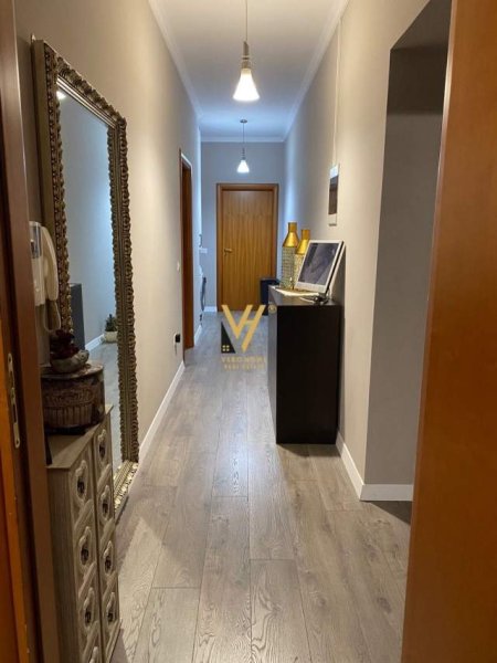 Tirane, jepet me qera apartament 2+1+A+BLK Kati 8, 115 m² 1.200 Euro (rruga e barrikadave)