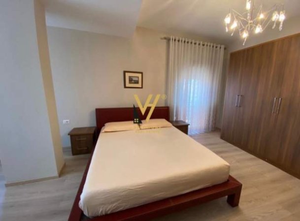 Tirane, jepet me qera apartament 2+1+A+BLK Kati 8, 115 m² 1.200 Euro (rruga e barrikadave)