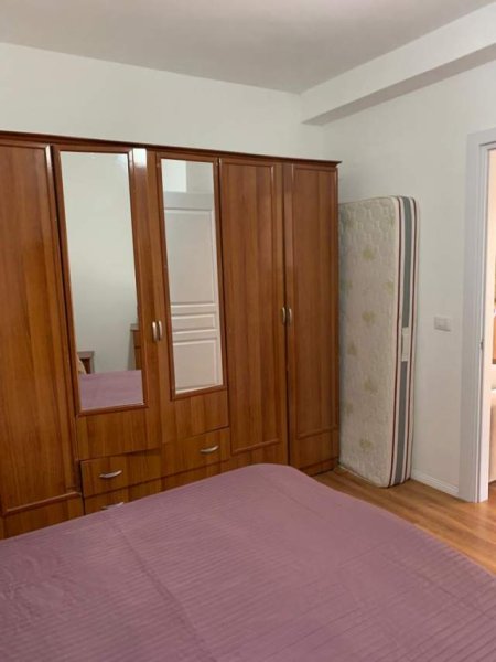 Tirane, jepet me qera apartament 1+1+BLK Kati 4, 70 m² 40.000 Leke (rruga Egnatia)