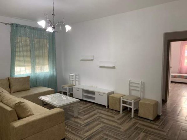 Tirane, jepet me qera apartament Kati 3, 85 m² 350 Euro