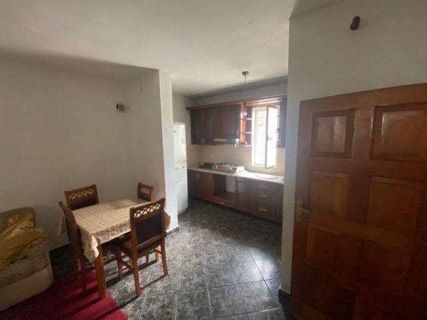 Tirane, jepet me qera shtepi 2+1 Kati 1, 125 m² 30.000 Leke