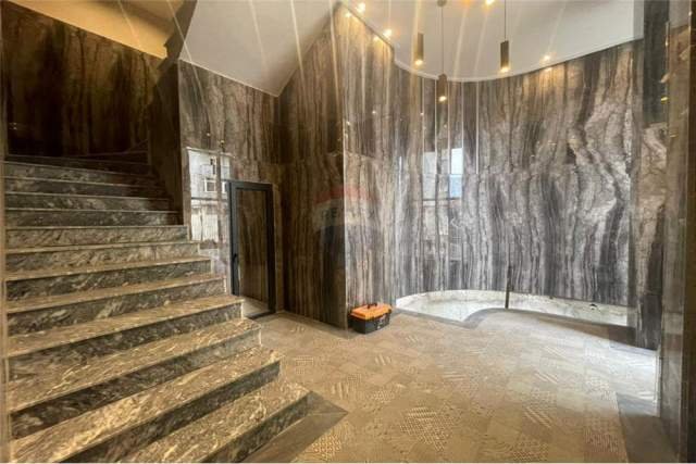 Tirane, jepet me qera zyre Kati 3, 80 m² 500 Euro (Hoxha Tahsin)