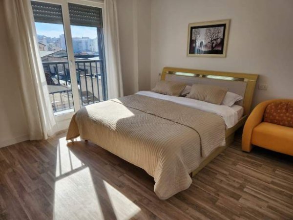 Tirane, jepet me qera apartament 2+1+BLK Kati 2, 75 m² 500 Euro (Ali Demi)