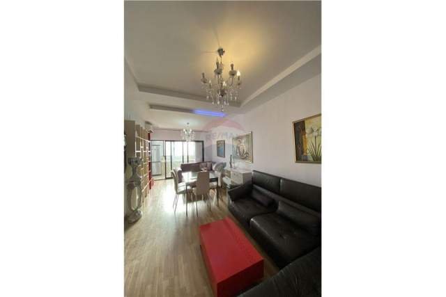 Tirane, jepet me qera apartament Kati 7, 100 m² 1.300 Euro (stadiumi air albania)