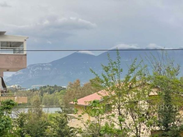 Tirane, jepet me qera apartament 2+1+BLK Kati 2, 150 m² 550 Euro (Rruga Peti, Liqeni i Thate)