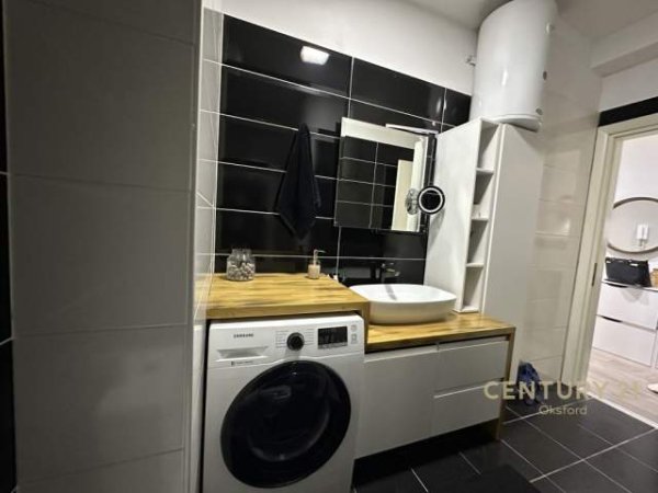 Tirane, jepet me qera apartament Kati 2, 70 m² 600 Euro (rruga komuna e parisit)