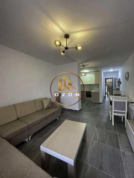Tirane, jepet me qera apartament 2+1+A+BLK Kati 2, 96 m² 400 Euro (Kopshti Botanik)