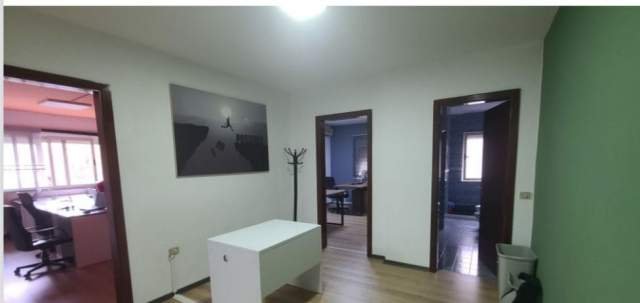 Tirane, jepet me qera apartament Kati 2, 100 m² 600 Euro