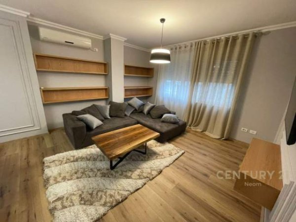 Tirane, jepet me qera apartament 2+1+BLK Kati 4, 133 m² 1.000 Euro (Liqeni i Thate)