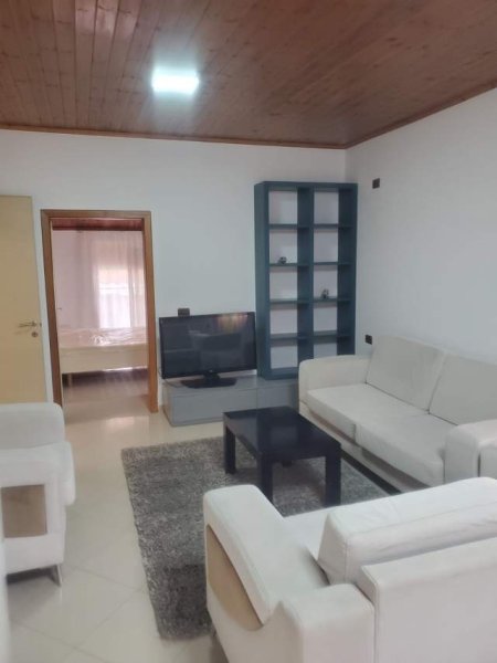 Tirane, jap me qera apartament 2+1+BLK Kati 3, 75 m² 30.000 Leke (Llambi Bonata, Kombinat)