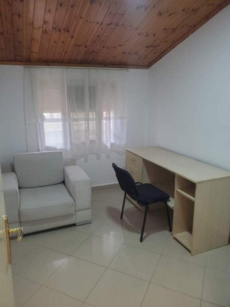Tirane, jap me qera apartament 2+1+BLK Kati 3, 75 m² 30.000 Leke (Llambi Bonata, Kombinat)