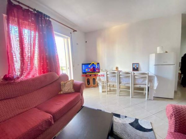 Vlore, shitet apartament 2+1+BLK Kati 6, 104 m² 100.000 Euro (Rruga Gjergj Arianiti)