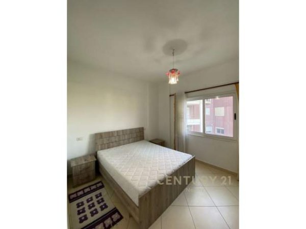 Tirane, jepet me qera apartament 1+1+BLK Kati 3, 65 m² 370 Euro (Liqeni i Thate)
