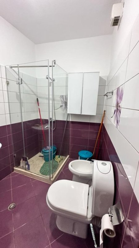 Tirane, jepet me qera apartament 2+1+Ballkon Kati 5, 110 m² 510 € (Astir/Rruga Mikel Maruli)