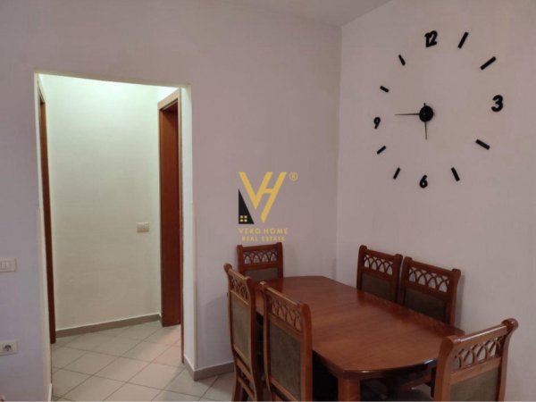 Tirane, jepet me qera apartament 1+1+Ballkon Kati 4, 68 m² 460 € (RRUGA E ELBASANIT)