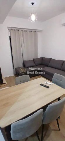 Tirane, jepet me qera apartament 1+1 Kati 5, 60 m² 400 € (Rezidenca Kaimi)