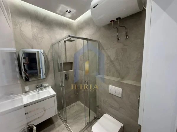 Tirane, shes apartament 2+1+Ballkon Kati 7, 120 m² 360.000 € 