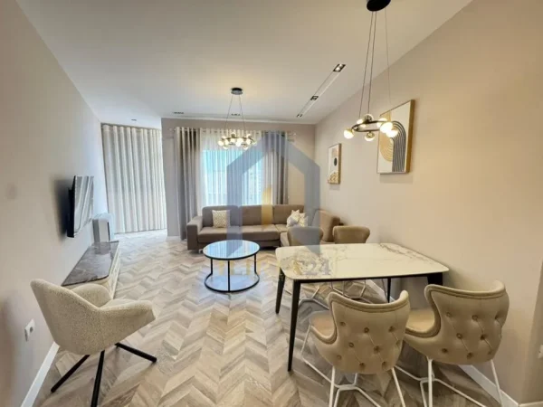 Tirane, shes apartament 2+1+Ballkon Kati 7, 120 m² 360.000 € 