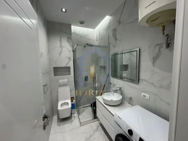 Tirane, shes apartament 2+1+Ballkon Kati 7, 120 m² 360.000 € 