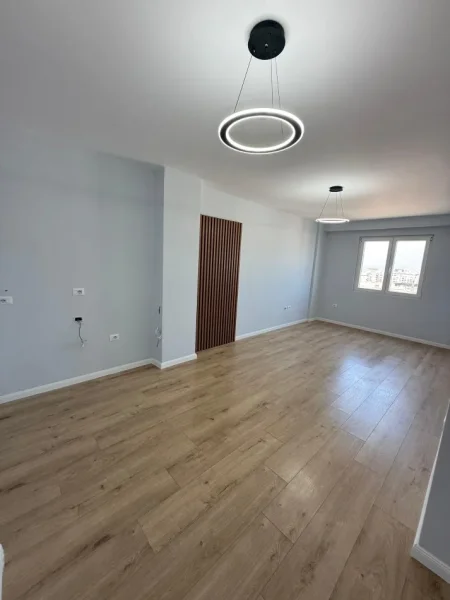 Tirane, shitet apartament 2+1+Aneks+Ballkon Kati 2, 95 m² 155.000 € (yzberisht)