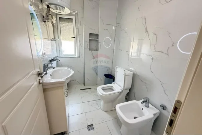 Tirane, shitet apartament 1+1 , 53 m² 85.000 € (Rruga Myslym Keta)