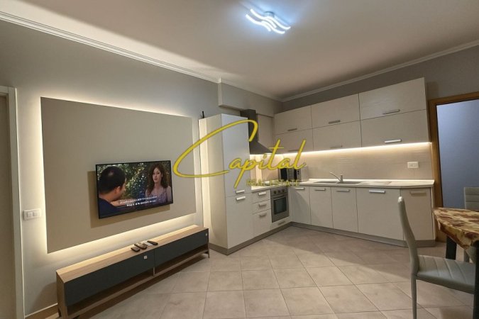 Tirane, jepet me qera apartament 2+1 Kati 4, 90 m² 750 € (KONGRESI I MANASTIRIT)
