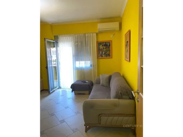 Tirane, jepet me qera apartament 1+1+ post parkimi Kati 2, 102 m² 750 € (Kompleksi Halili)