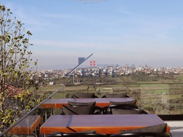 Tirane, shitet toke , 5.000 m² 300.000 € 