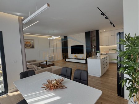 Tirane, shitet apartament 3+1+2+Ballkon Kati 8, 156 m² 312.000 € (Porcelan, Rezidenca Erli)
