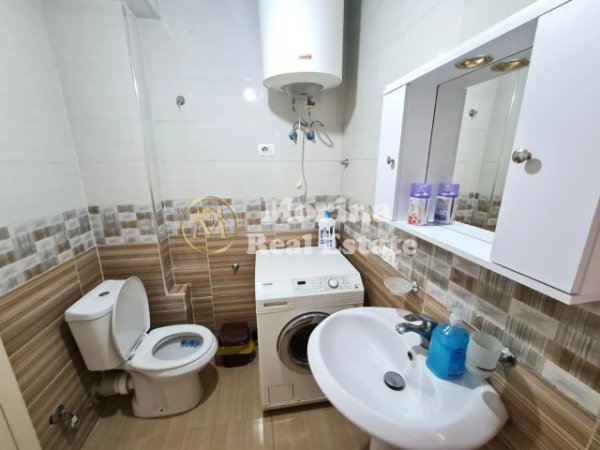 Tirane, jepet me qera apartament 1+1 Kati 5, 35 m² 400 € (Amerikan 2)
