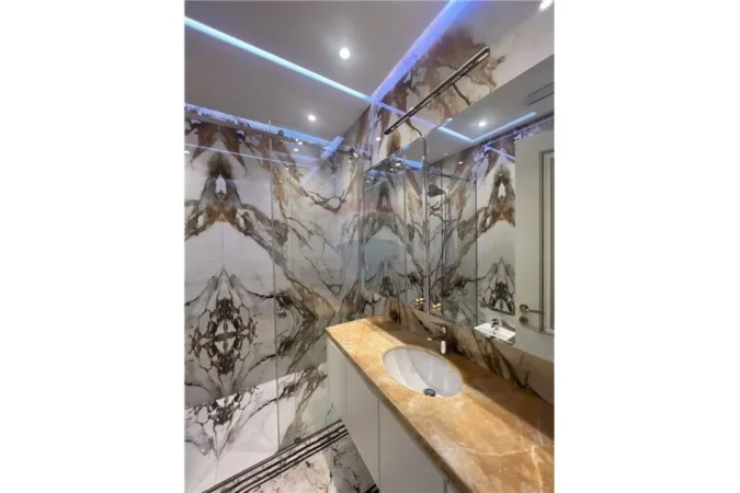 Tirane, jepet me qera apartament 1+1 Kati 7, 124 m² 1.400 € (delijorgji)