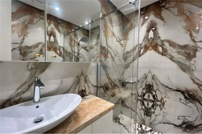 Tirane, jepet me qera apartament 1+1 Kati 7, 124 m² 1.400 € (delijorgji)