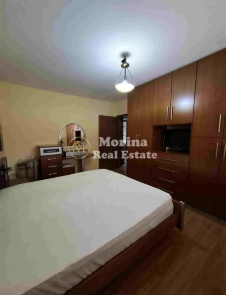 Tirane, jepet me qera apartament 2+1 Kati 2, 72 m² 650 € (Ali Demi)