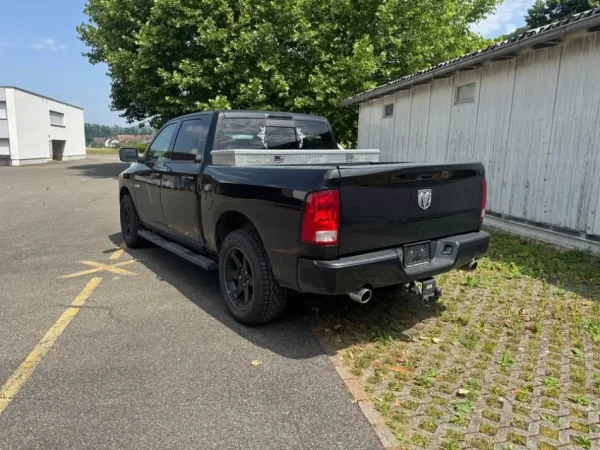 Gjermani, shes SUV | Xhip Benzin, e zeze automatik Kondicioner 129.000 km 12.000 €