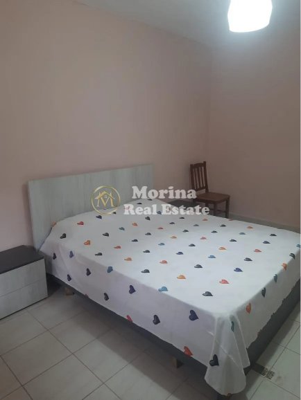 Tirane, jepet me qera apartament 1+1 Kati 1, 60 m² 450 € (Ish Parku Autobuzave)