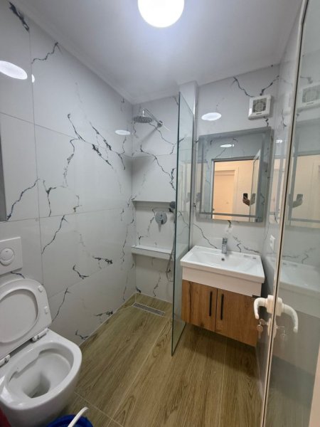 Tirane, shitet apartament 1+1 Kati 3, 42 m² 135.000 €
