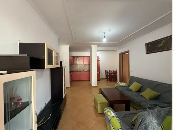 Tirane, shitet apartament 2+1+Ballkon Kati 7, 95 m² 127.000 € (Bulevardi Migjeni , Yzberisht)