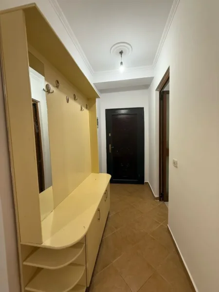 Tirane, shitet apartament 2+1+Ballkon Kati 7, 95 m² 127.000 € (Bulevardi Migjeni , Yzberisht)