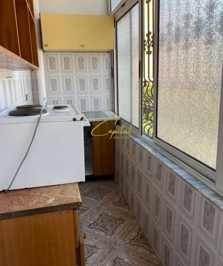 Tirane, jepet me qera apartament 3+1 Kati 2, 120 m² 450 € (RRUGA E DIBRES)