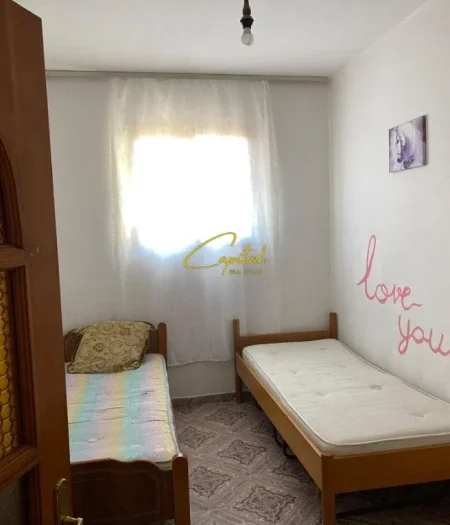 Tirane, jepet me qera apartament 3+1 Kati 2, 120 m² 450 € (RRUGA E DIBRES)