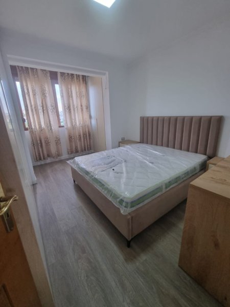 Tirane, jepet me qera apartament 1+1 Kati 5, 50 m² 350 € (Rrethrrotullimi i Shkozes)