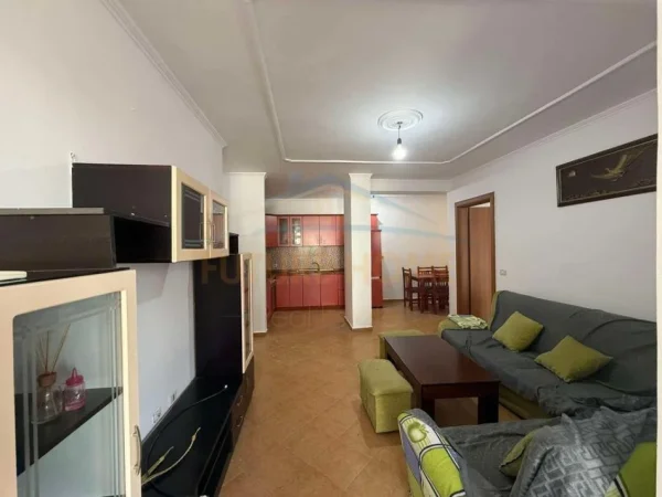 Tirane, shitet apartament 2+1+Ballkon Kati 7, 96 m² 127.000 € 