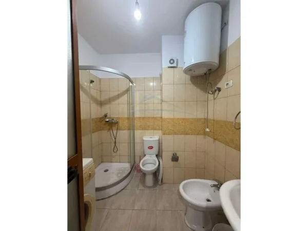 Tirane, shitet apartament 2+1+Ballkon Kati 7, 96 m² 127.000 € 