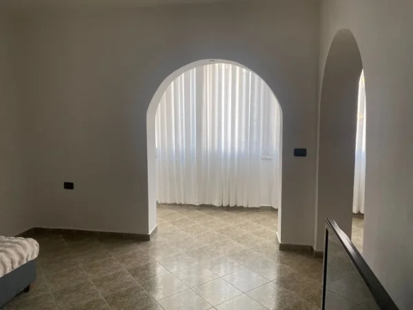 Tirane, shitet apartament 1+1+Aneks Kati 4, 65 m² 131.600 € (Ali Demi, prane Shkolles 1 Maji)