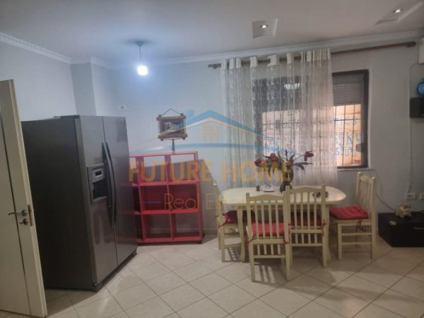 Tirane, jepet me qera apartament 1+1 Kati 0, 68 m² 350 € (pranë shkollës 17 Shkurti)